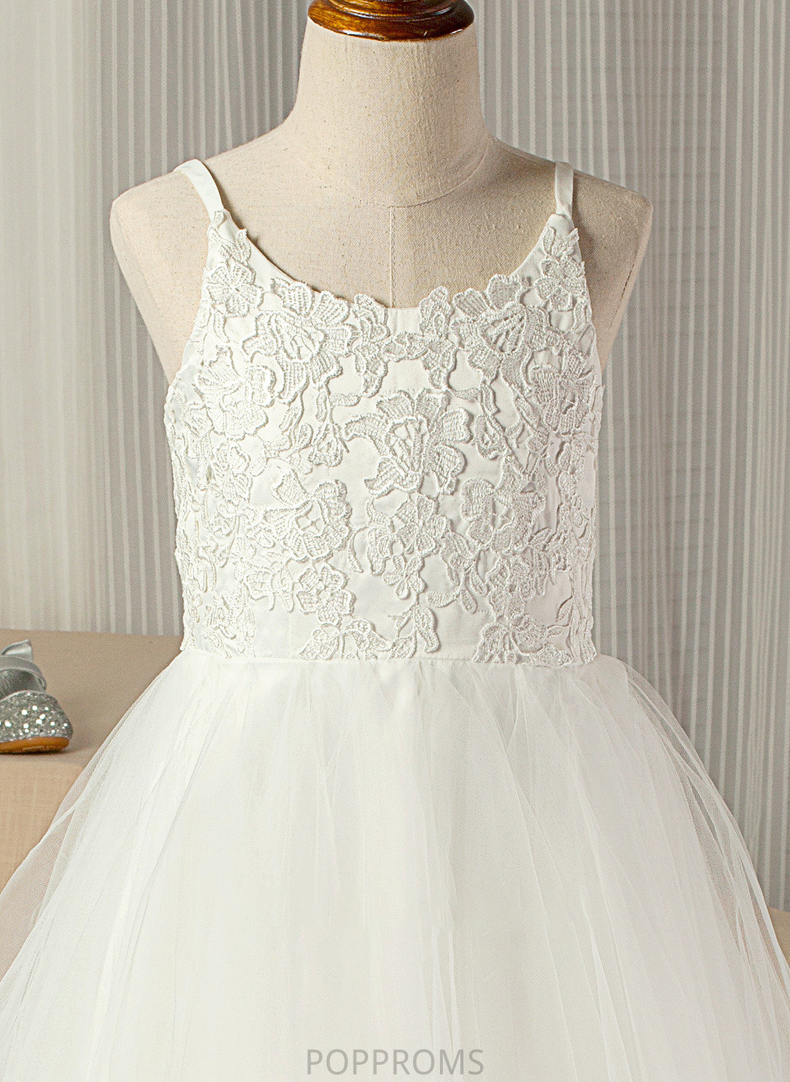 With Scoop A-Line Floor-Length Neck Lace Lace Leilani Junior Bridesmaid Dresses Tulle