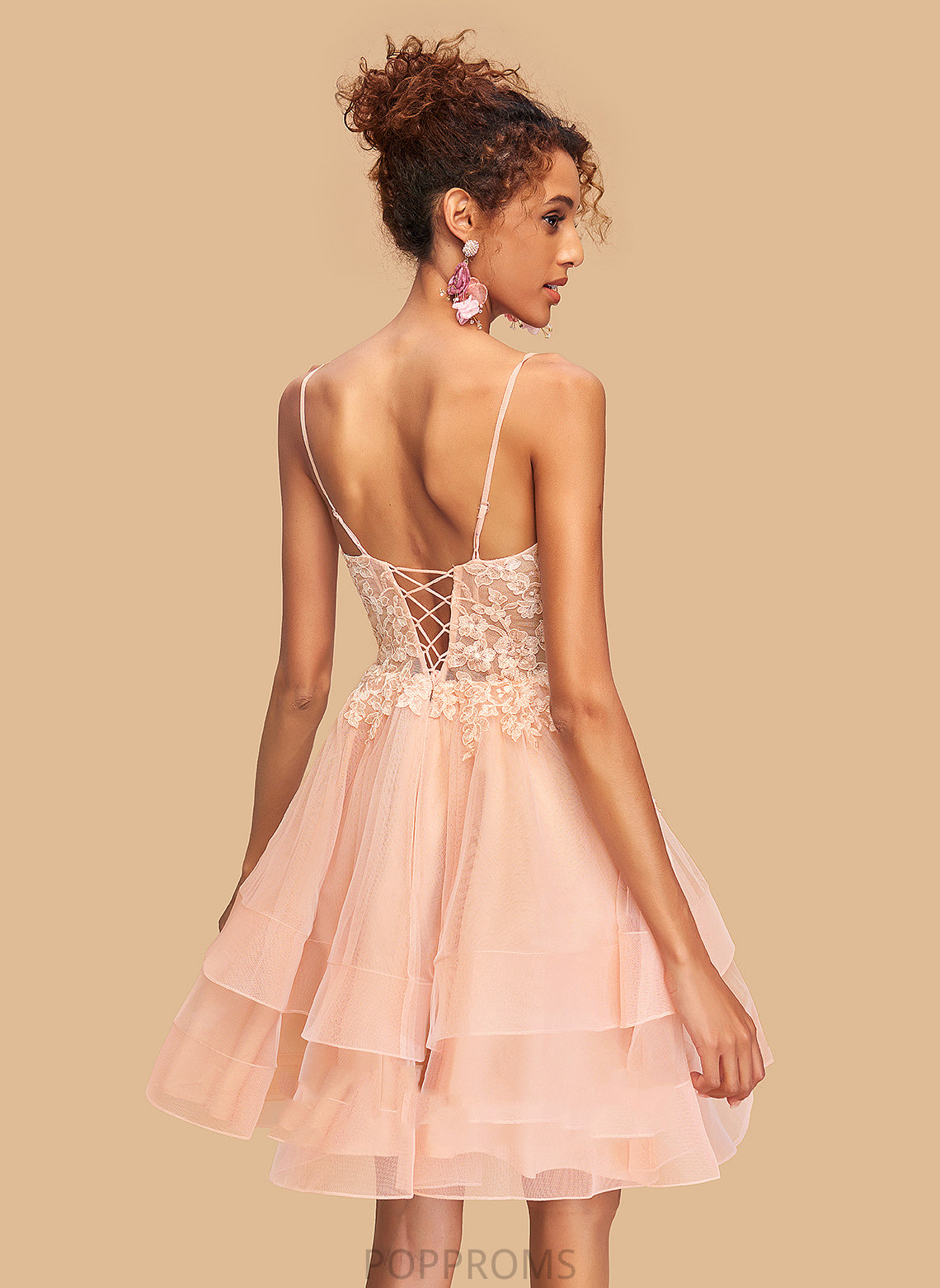 With Lace A-Line Short/Mini Rayne Homecoming Dresses V-neck Tulle Homecoming Dress