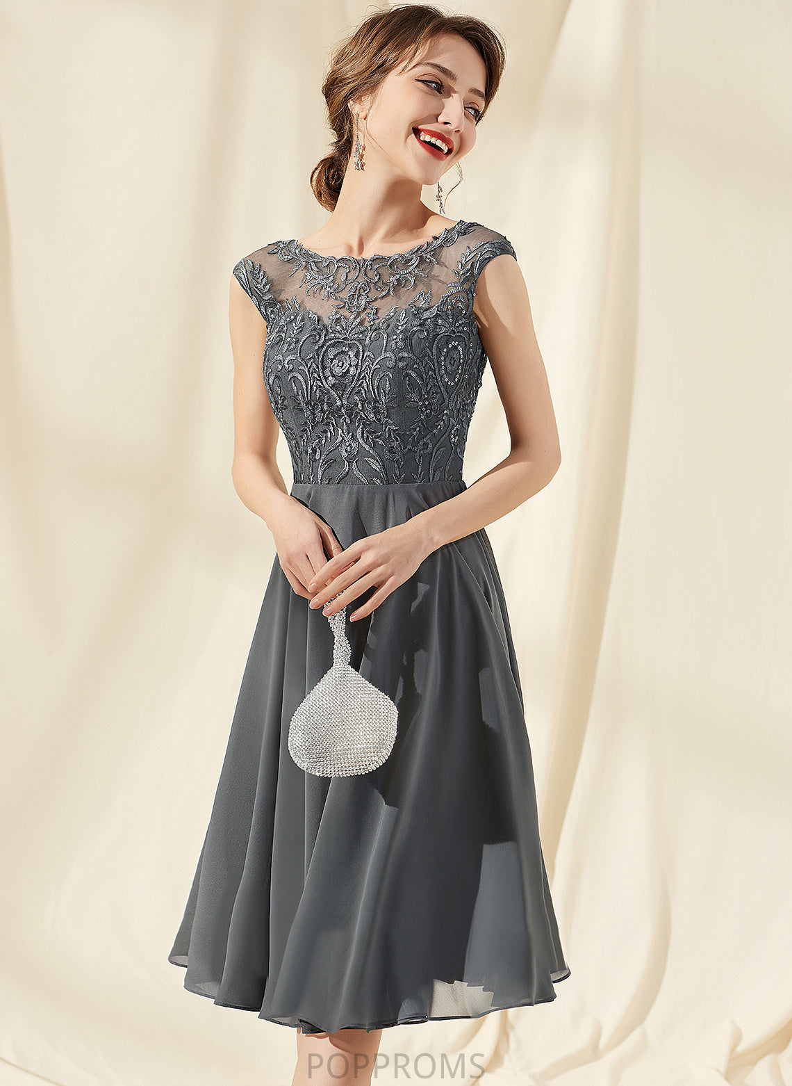 A-Line With Harmony Knee-Length Scoop Cocktail Dresses Lace Sequins Chiffon Neck Cocktail Dress