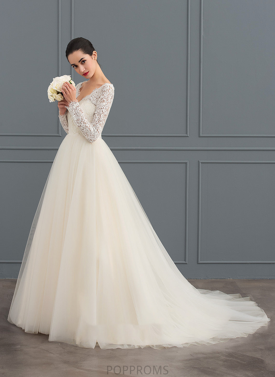 Wedding Dresses Tulle Court Ball-Gown/Princess Lace Wedding V-neck Train Jazmine Dress