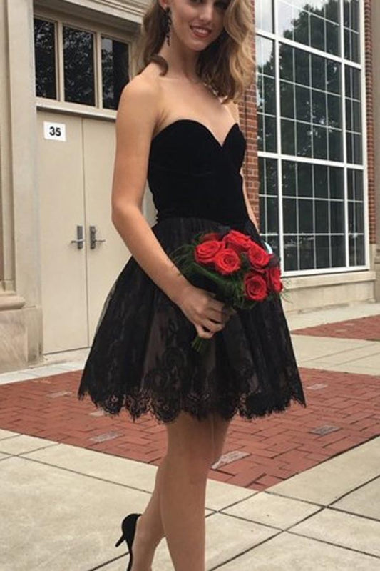 A-Line Sweetheart Lace Homecoming Dresses Saniyah Short Black 2024