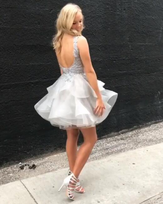 Princess/A-Line Scoop Backless Appliques Gray Homecoming Dresses Teagan Organza Dresses Prom