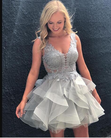 Princess/A-Line Scoop Backless Appliques Gray Homecoming Dresses Teagan Organza Dresses Prom