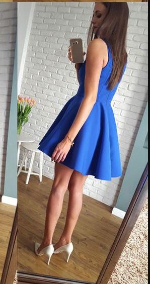 A-Line V-Neck Nina Homecoming Dresses Royal Blue Short 2024 With Ruched