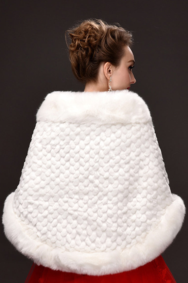 Elegant White Faux Fur Wedding Wrap