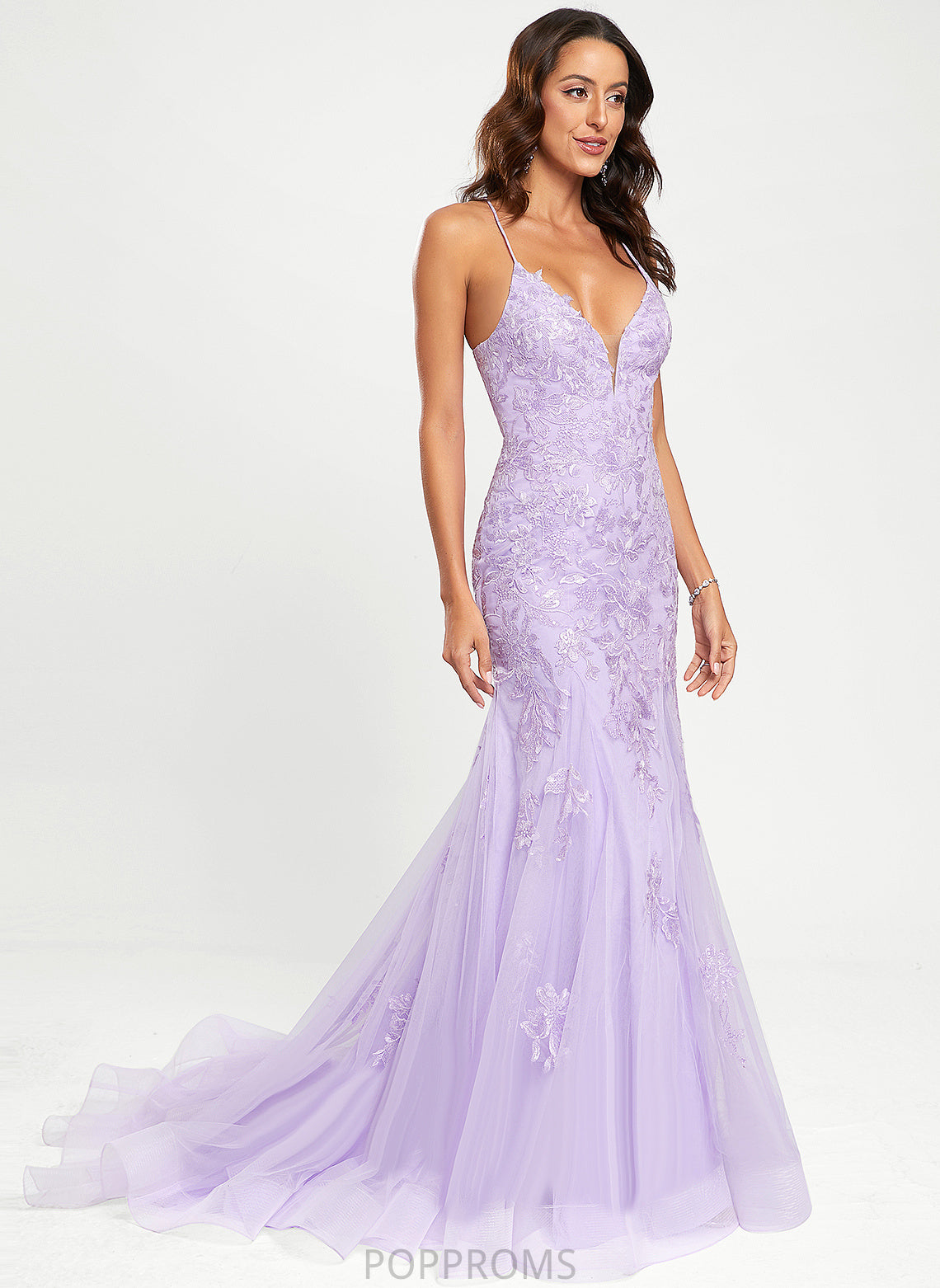 Sweep Damaris Tulle Lace With V-neck Train Trumpet/Mermaid Prom Dresses Sequins