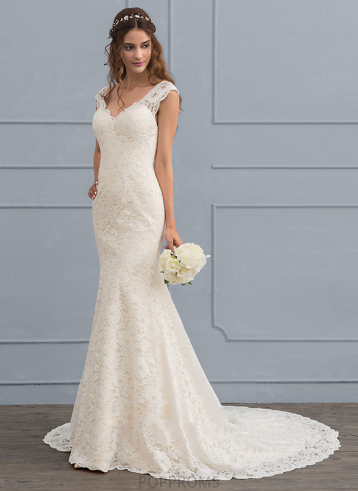 Court Dress V-neck Wedding Dresses Brooke Lace Train Trumpet/Mermaid Wedding