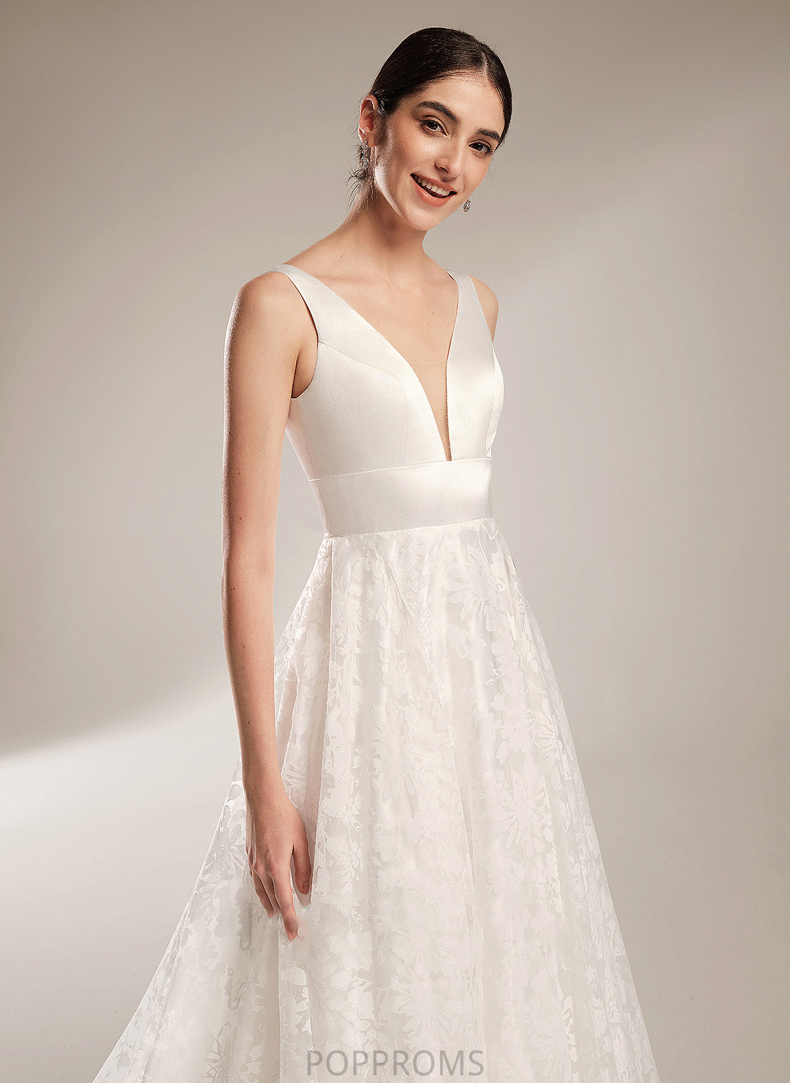 V-neck Train Rosemary Ball-Gown/Princess Wedding Chapel Wedding Dresses Dress