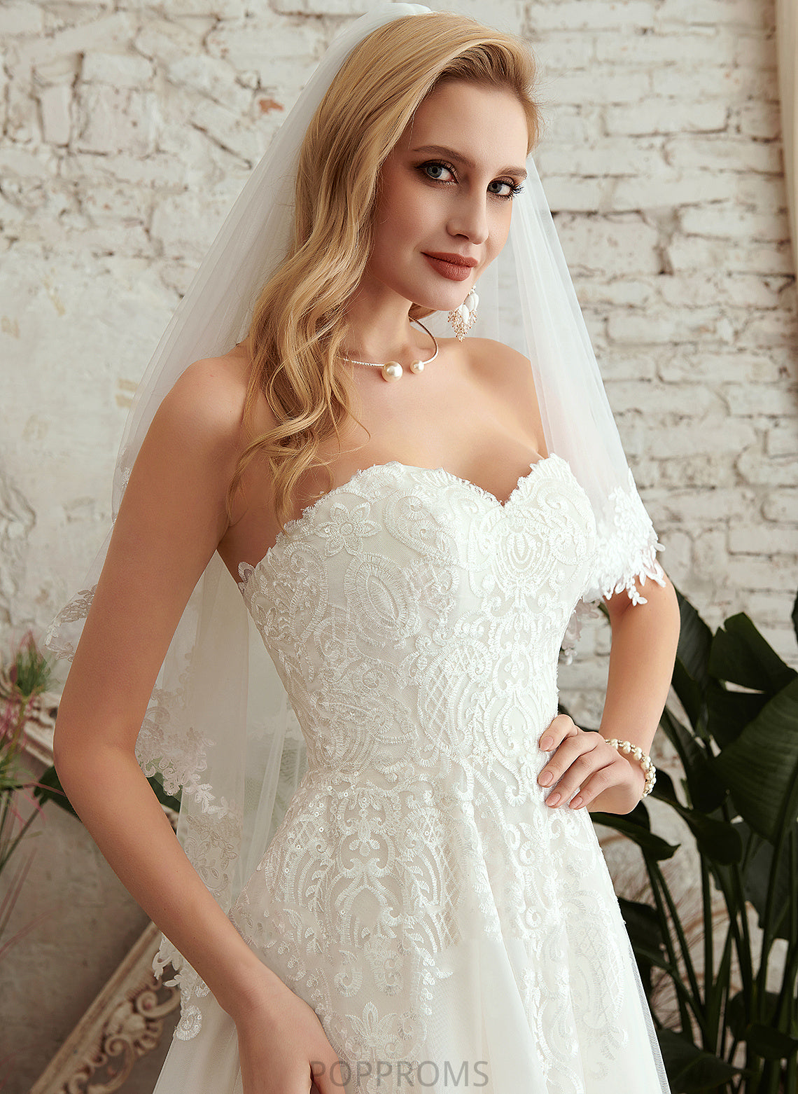 Lace Sweetheart With Tulle Dress Wedding A-Line Leilani Train Wedding Dresses Court