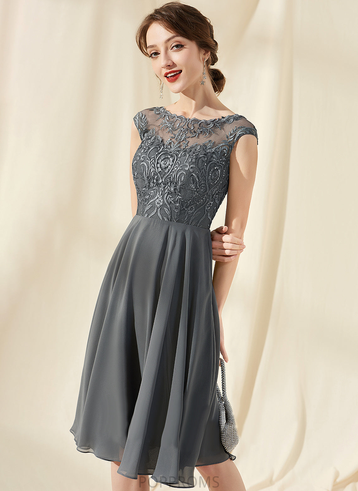 A-Line With Harmony Knee-Length Scoop Cocktail Dresses Lace Sequins Chiffon Neck Cocktail Dress