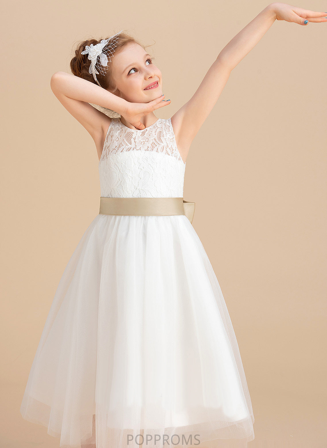 Scoop A-Line/Princess Hole Tulle/Lace Lilyana Sash/Bow(s)/Back Dress With Flower Girl Sleeveless - Tea-length Flower Girl Dresses Neck