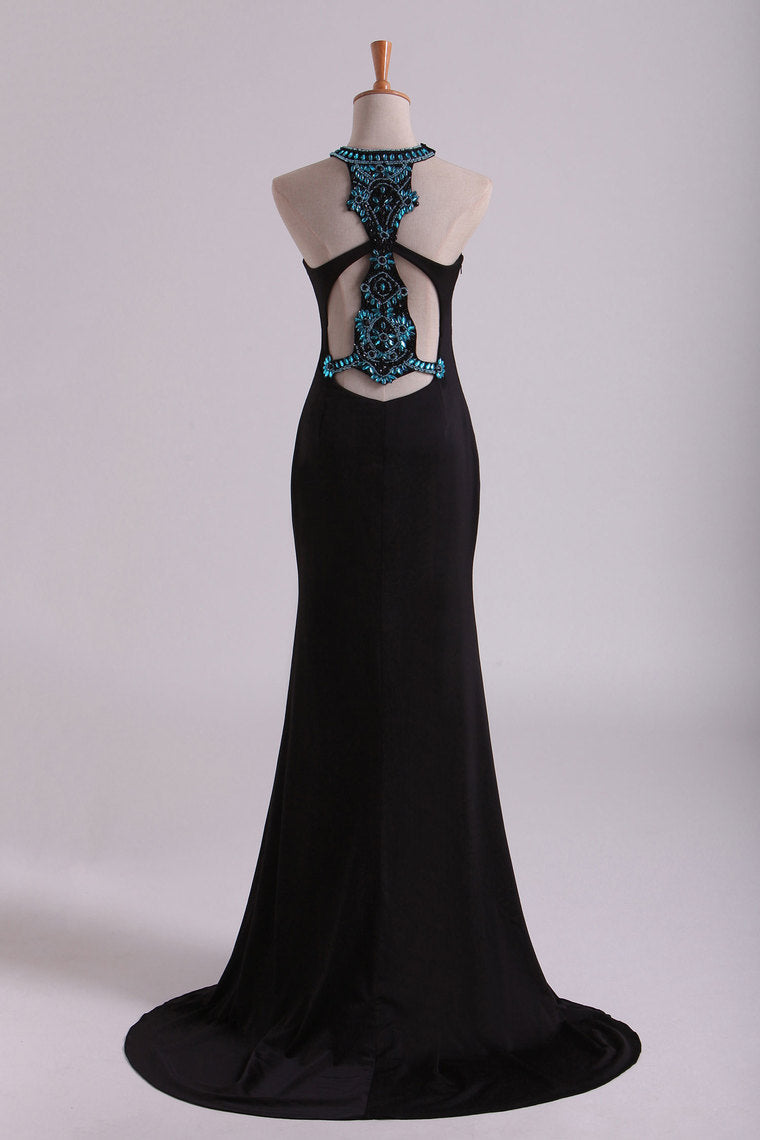 2024 Black Scoop Column Prom Dresses Chiffon With Rhinestones & Beads Sweep Train