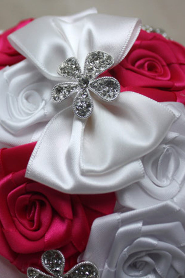 Round Roses Pearl Crystal Roses Wedding Bouquet (26*22cm)