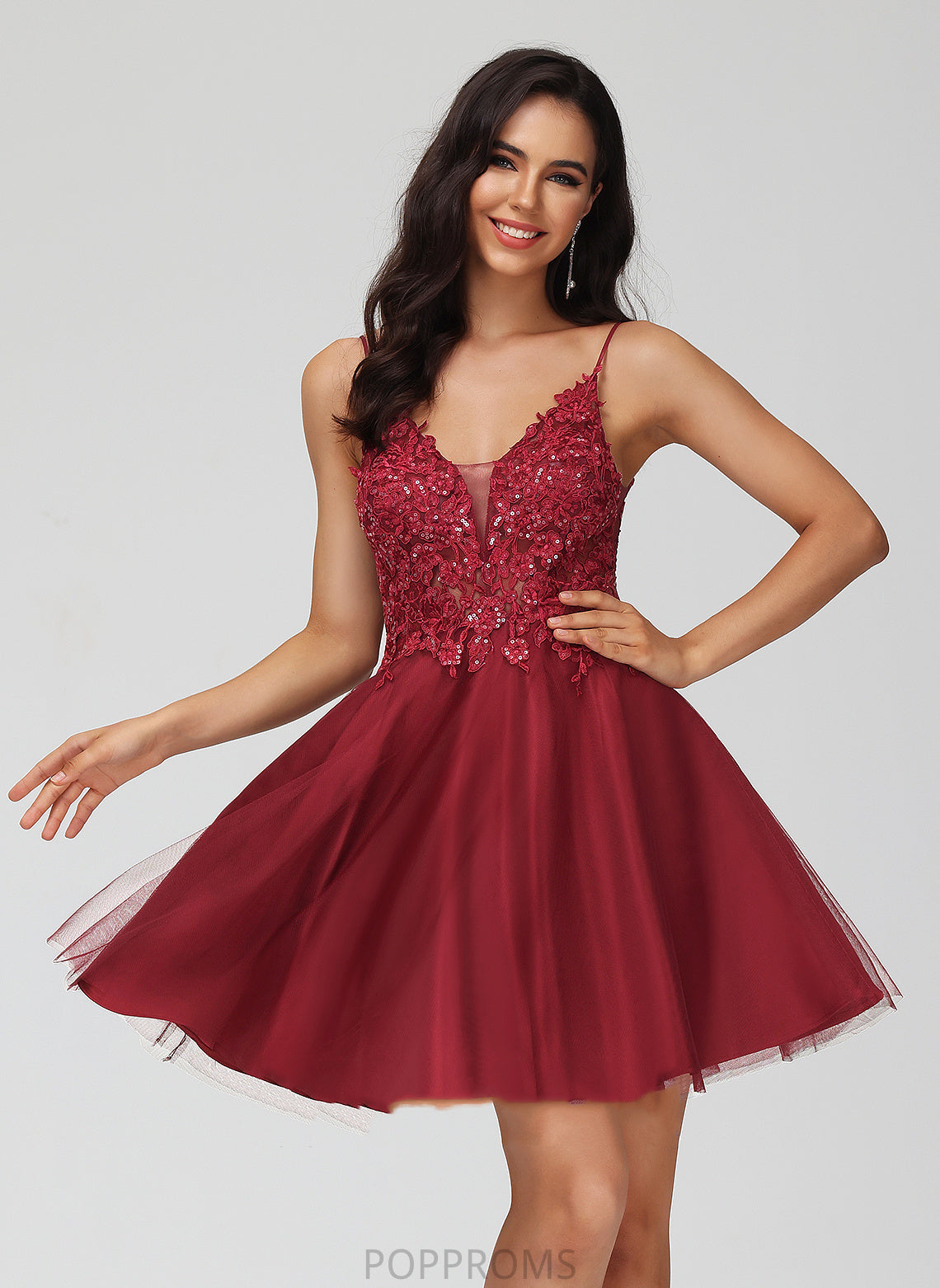 Sequins Short/Mini A-Line Homecoming Homecoming Dresses Tulle Leyla Dress V-neck With Lace