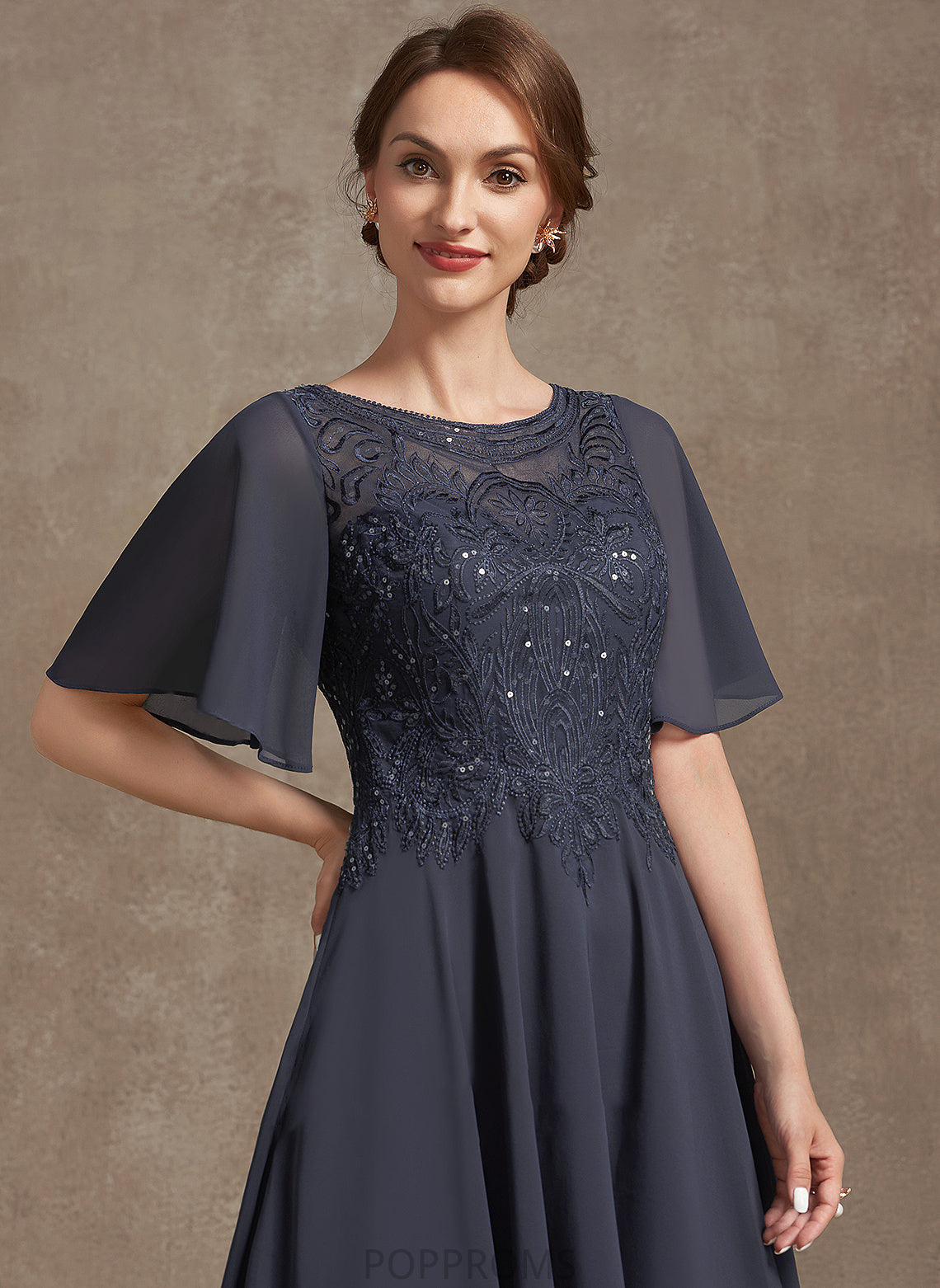 With the Mother Neck Lace Scoop Bride Hana Sequins Chiffon A-Line Dress Mother of the Bride Dresses of Tea-Length