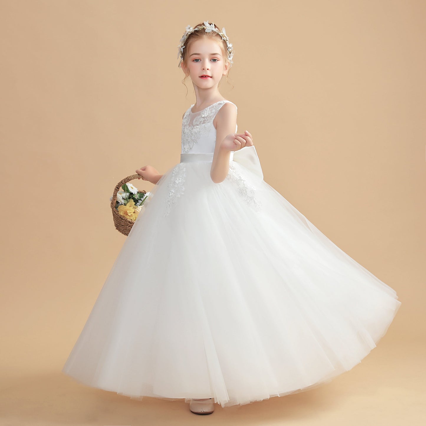 Tulle Sleeveless Ivory Flower Girl Dresses With Bowknot