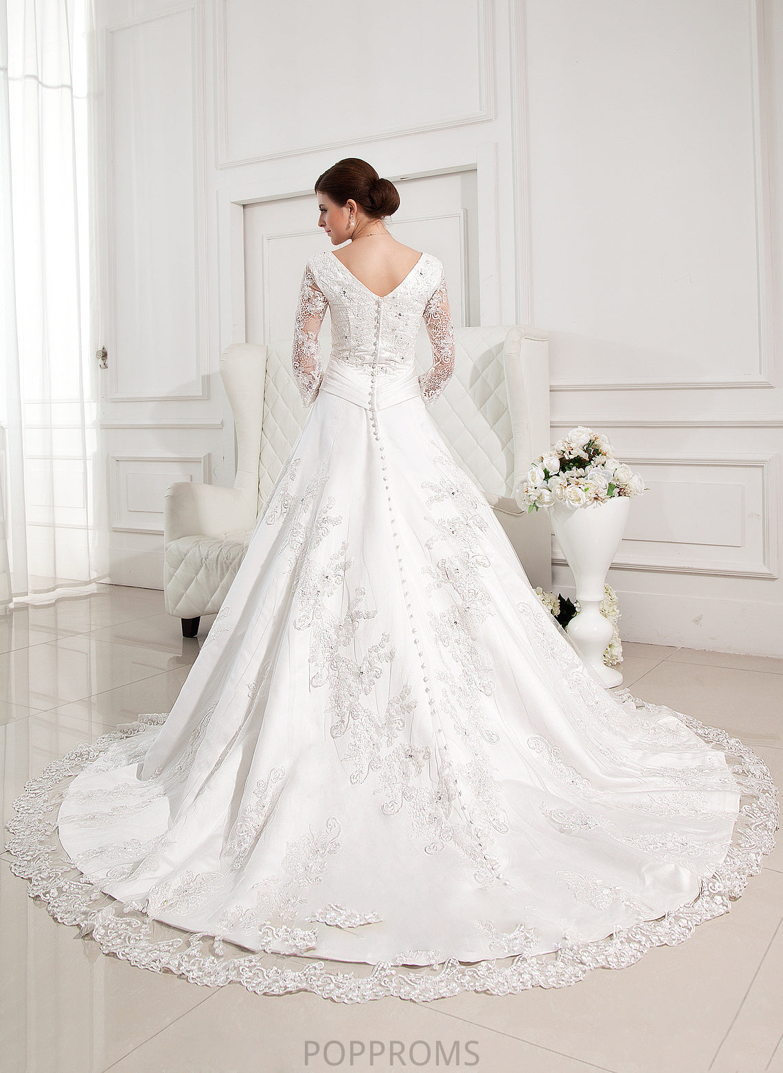 Wedding Train Dress Ball-Gown/Princess Kenley Beading V-neck Satin Chapel Lace With Wedding Dresses Appliques