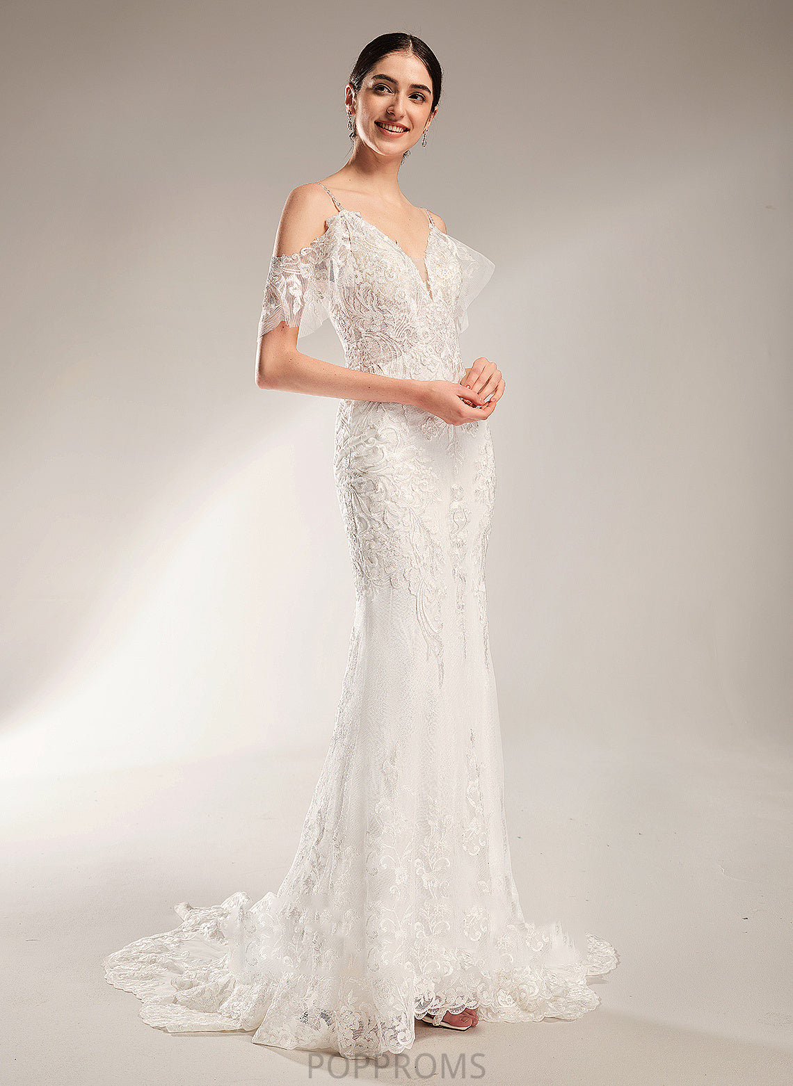 Beading Wedding Dresses V-neck Dress Regina Wedding Trumpet/Mermaid With Lace Chapel Sequins Tulle Train