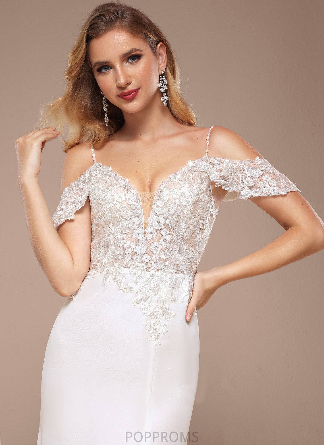 Chiffon Trumpet/Mermaid Cold With Sequins Lace Shoulder Wedding Wedding Dresses Train Kennedi Court Dress