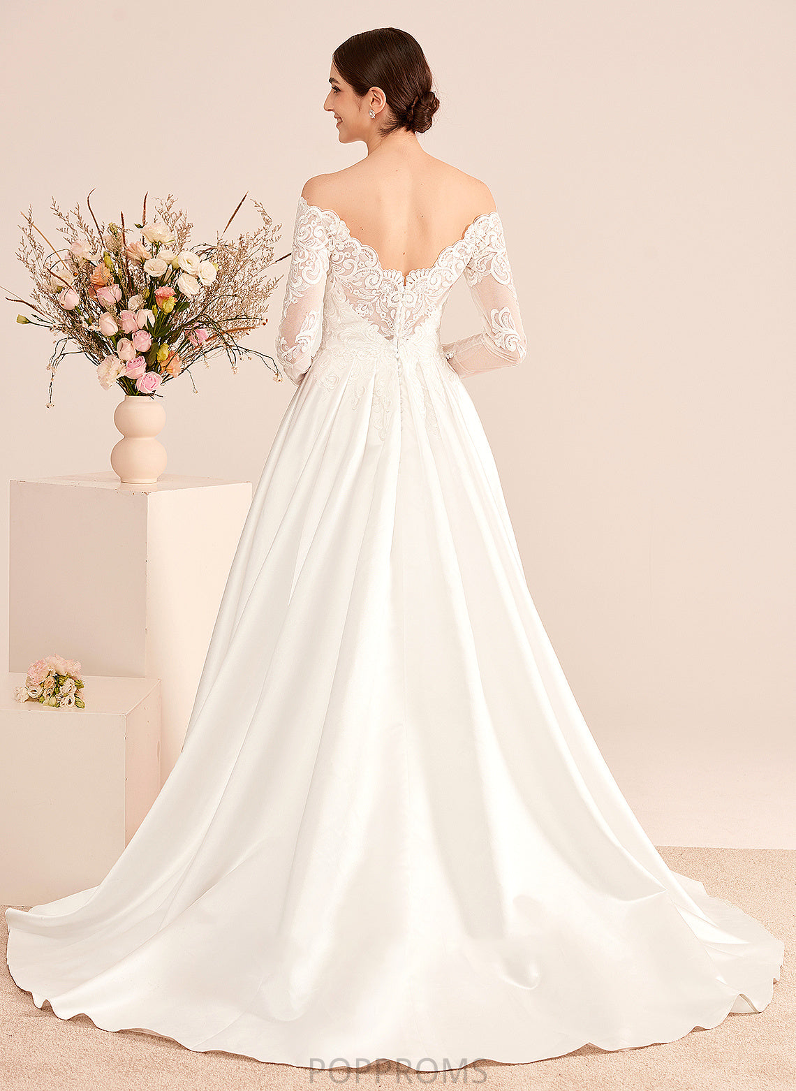 Ball-Gown/Princess Wedding Dresses With Off-the-Shoulder Wedding Court Lace Dress Train Yamilet