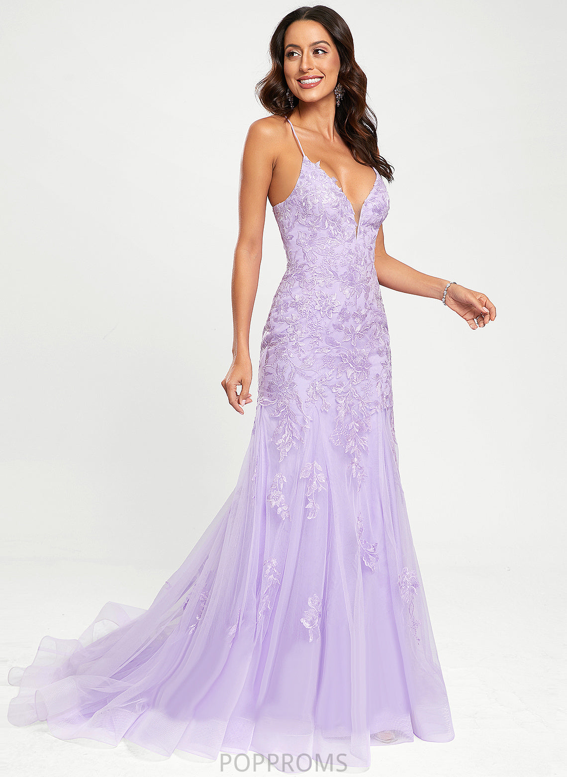 Sweep Damaris Tulle Lace With V-neck Train Trumpet/Mermaid Prom Dresses Sequins