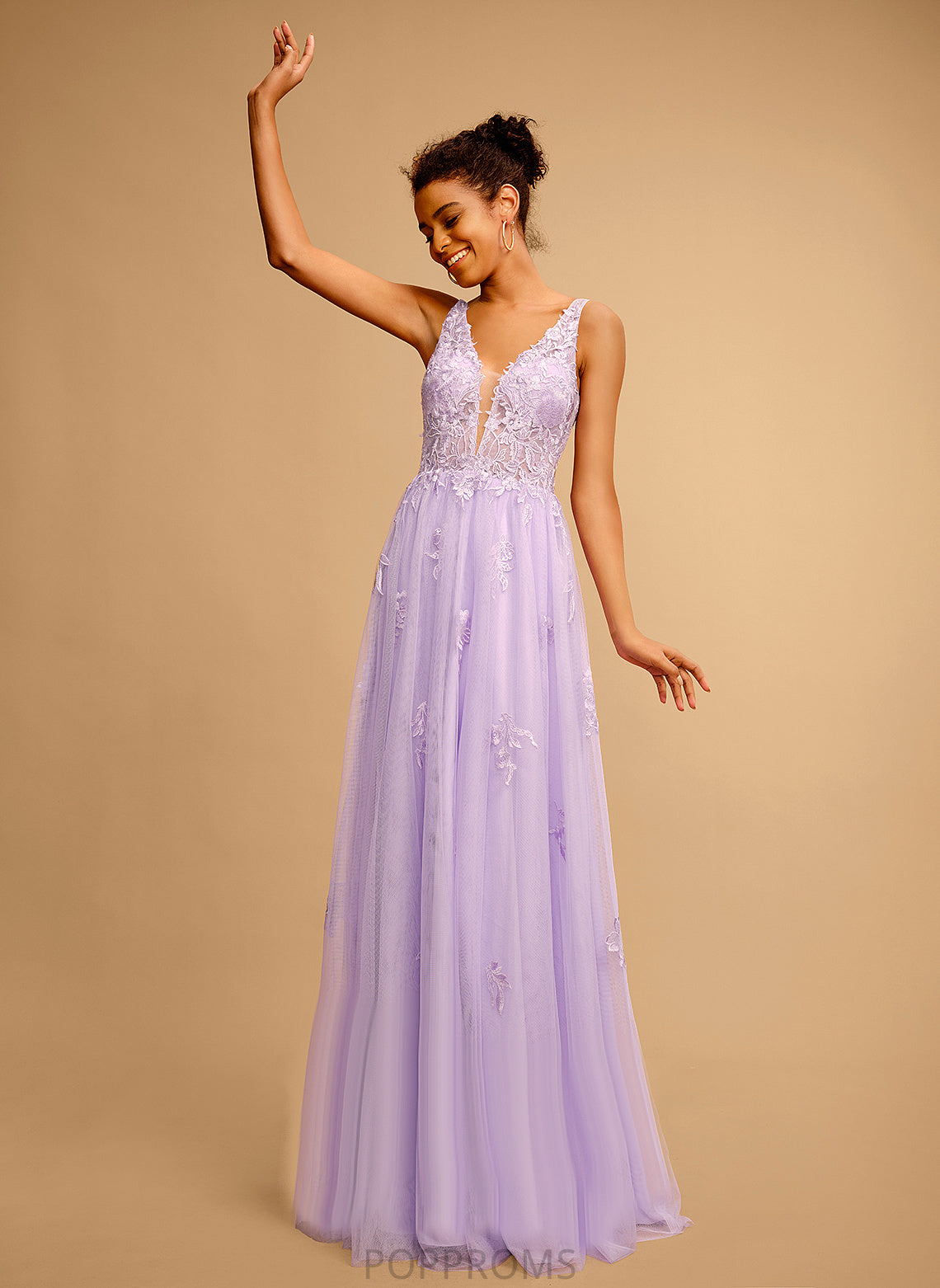 V-neck Ball-Gown/Princess Lace Prom Dresses Tulle Floor-Length Lucille