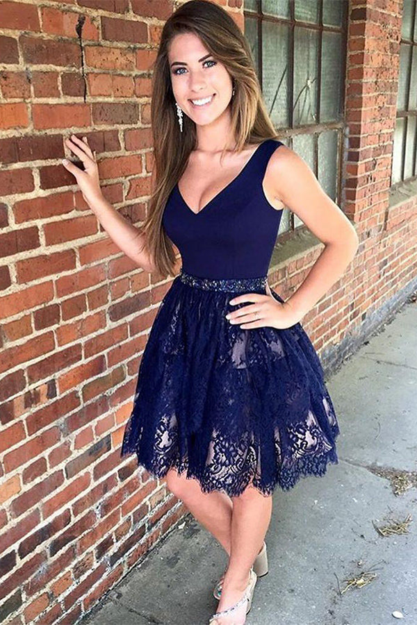 Elegant A Line V Neck With Lace Appliques Homecoming Dresses