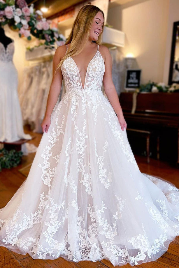 Charming A Line V Neck Tulle Long Wedding Dresses with Lace