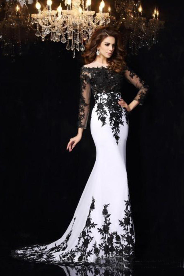 2024 Long Sleeves Prom Dresses Boat Neck Spandex With Applique Sweep Train