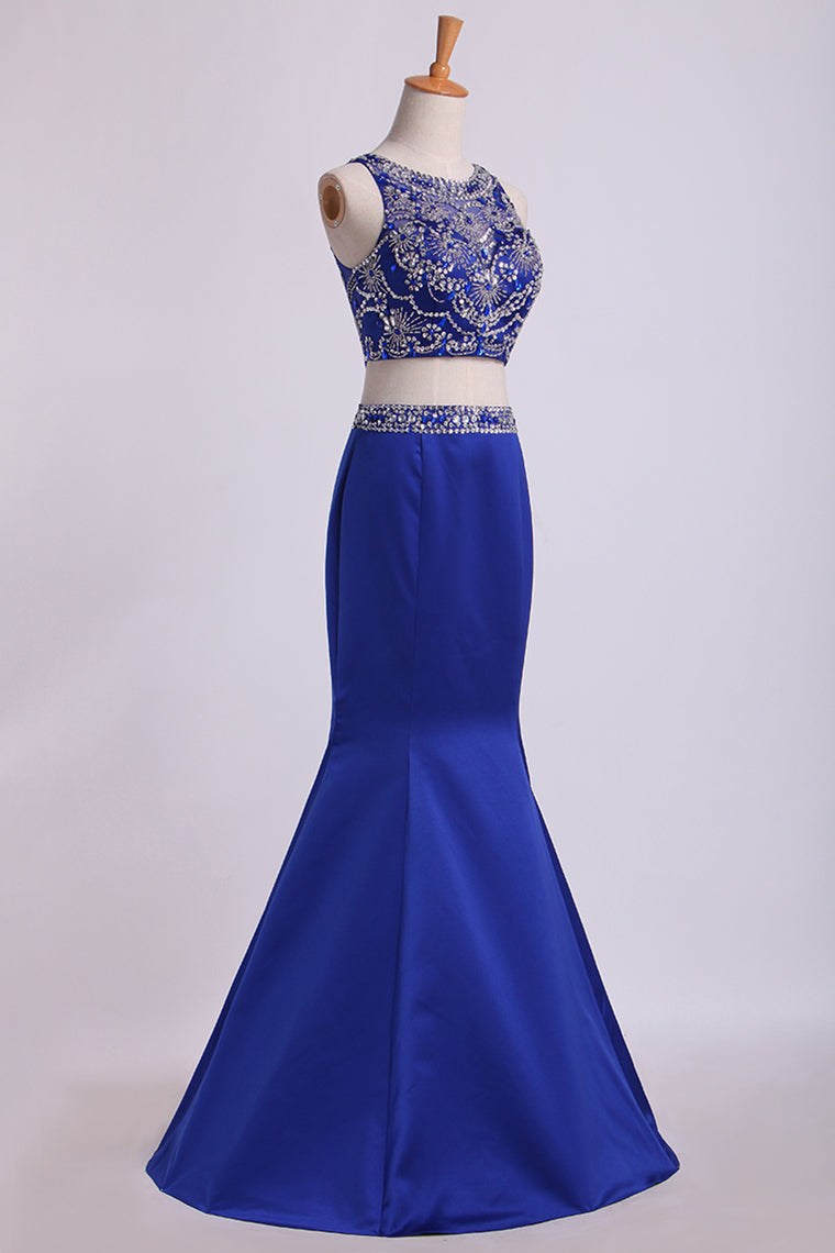 2024 Two Pieces Mermaid Scoop Prom Dresses With Beading