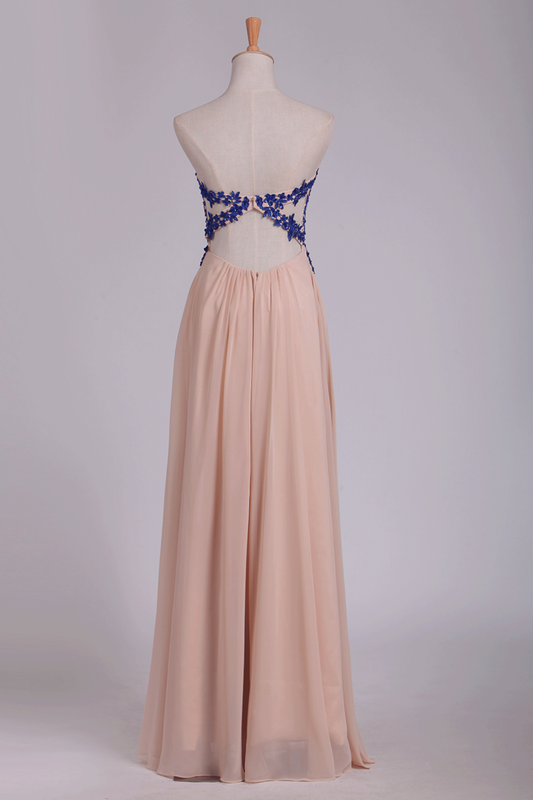 2024 A Line Sweetheart Open Back Prom Dresses Chiffon With Applique Floor Length