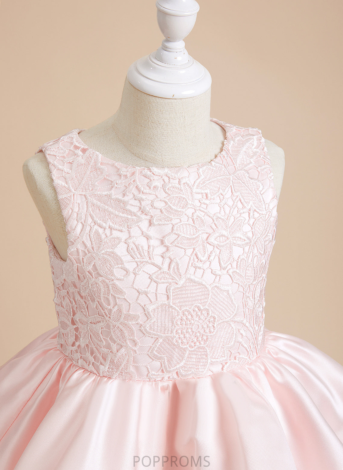 Dress Sleeveless - Scoop Neck Flower Lyric Satin/Lace A-Line Flower Girl Dresses Short/Mini Girl