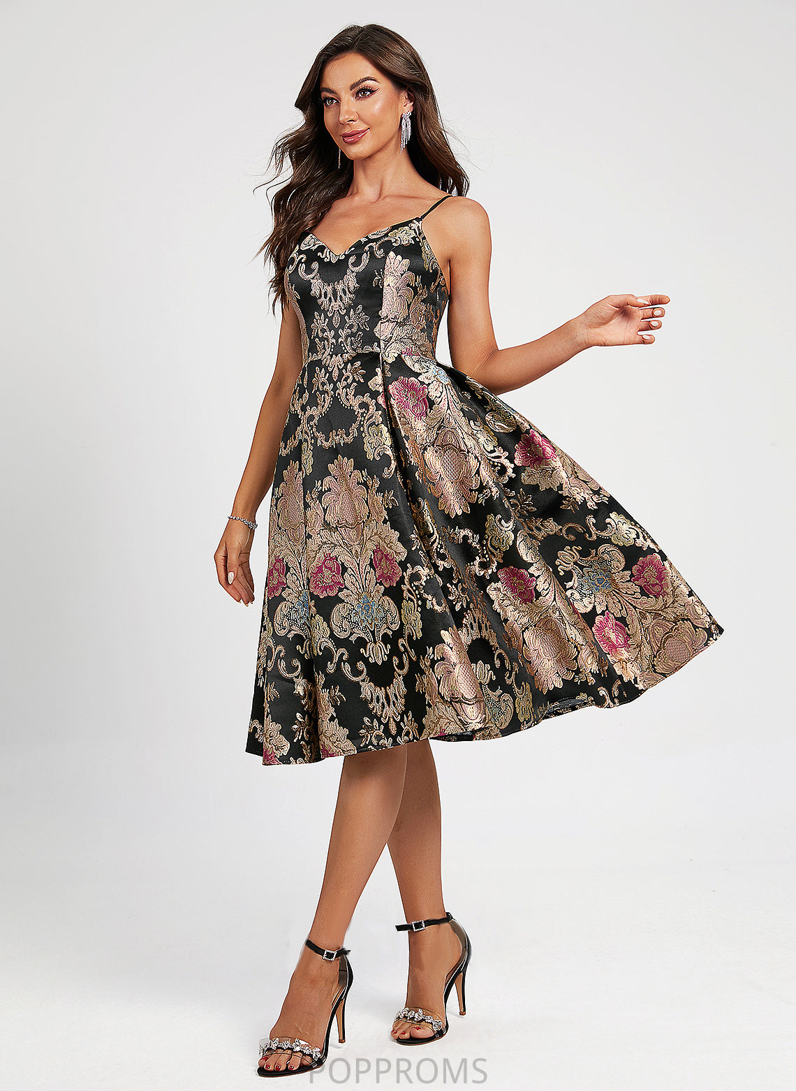 Flower(s) V-neck Dress With Homecoming Aniyah Knee-Length Lace A-Line Homecoming Dresses