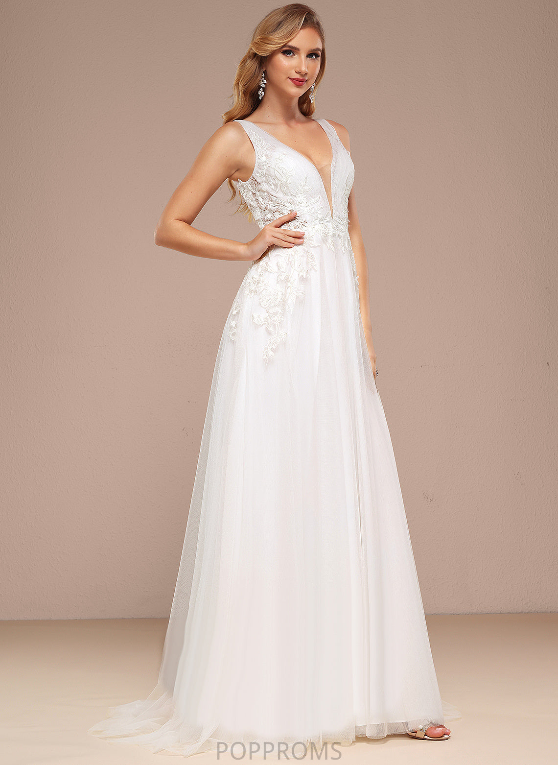 A-Line Dress Train Wedding Dresses Sweep Lace Sequins V-neck Wedding Margery With Tulle