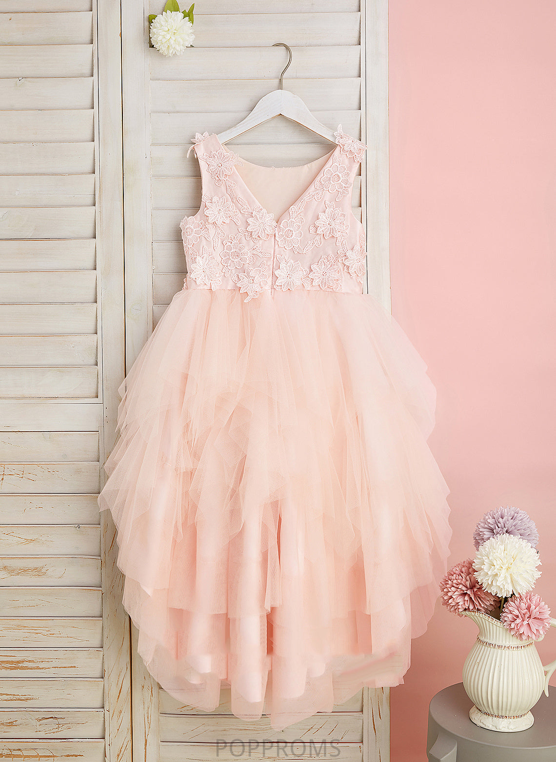 - Hailee With Ball-Gown/Princess Asymmetrical Girl Sleeveless Scoop Tulle Flower Neck Flower Girl Dresses Lace/Flower(s)/V Dress Back