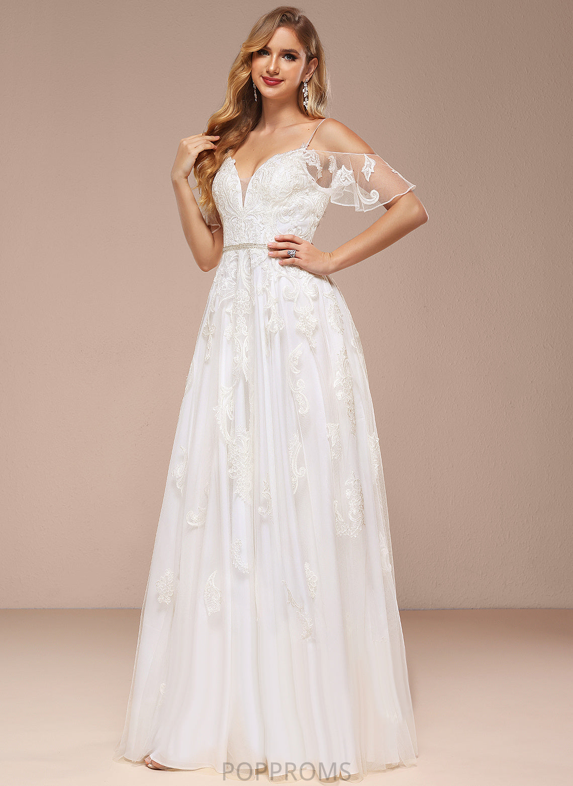 Floor-Length Wedding Tulle Lace Savanna Wedding Dresses With Sequins A-Line Shoulder Cold Dress Beading