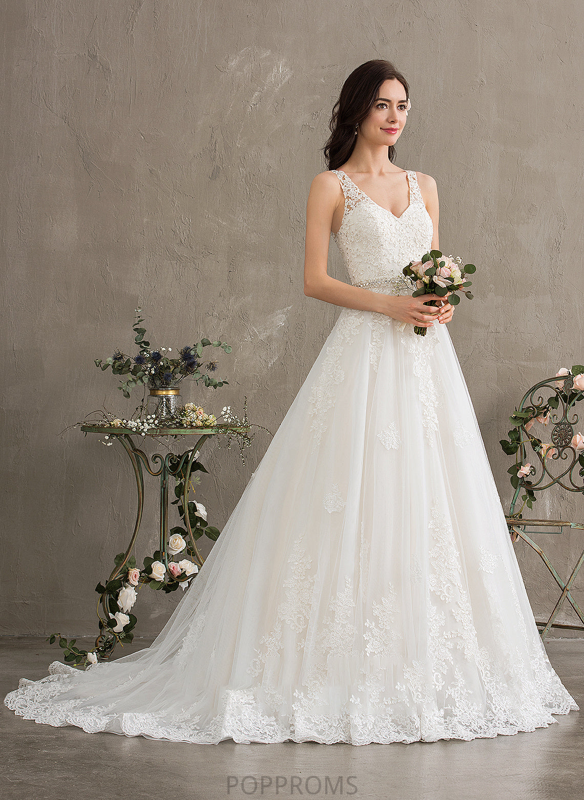 Wedding Train Dress Wedding Dresses With Ball-Gown/Princess V-neck Tulle Court Sequins Beading Charlie