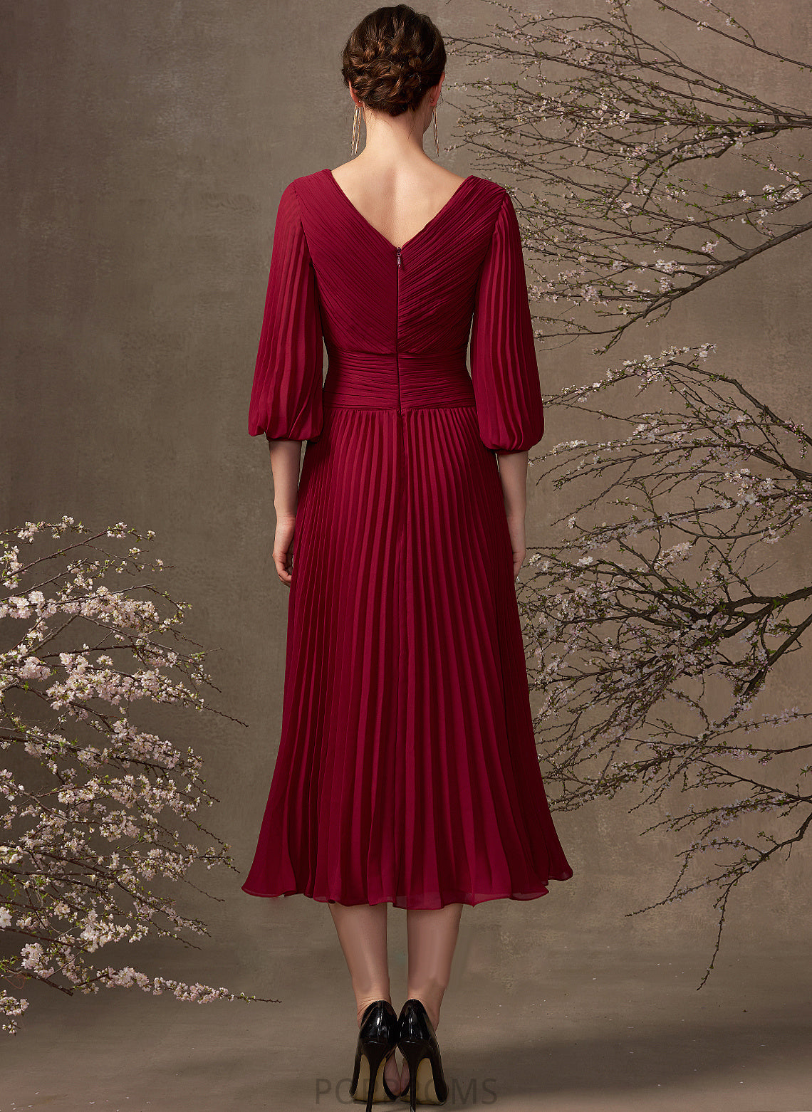 With Pleated Mother the Mother of the Bride Dresses Bride Dress of Chiffon Tea-Length V-neck Ina A-Line