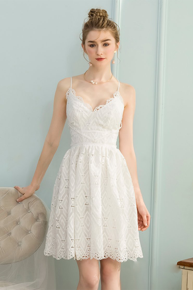 A-Line Lace Homecoming Dresses Anabelle V-Neck Sleeveless Short White