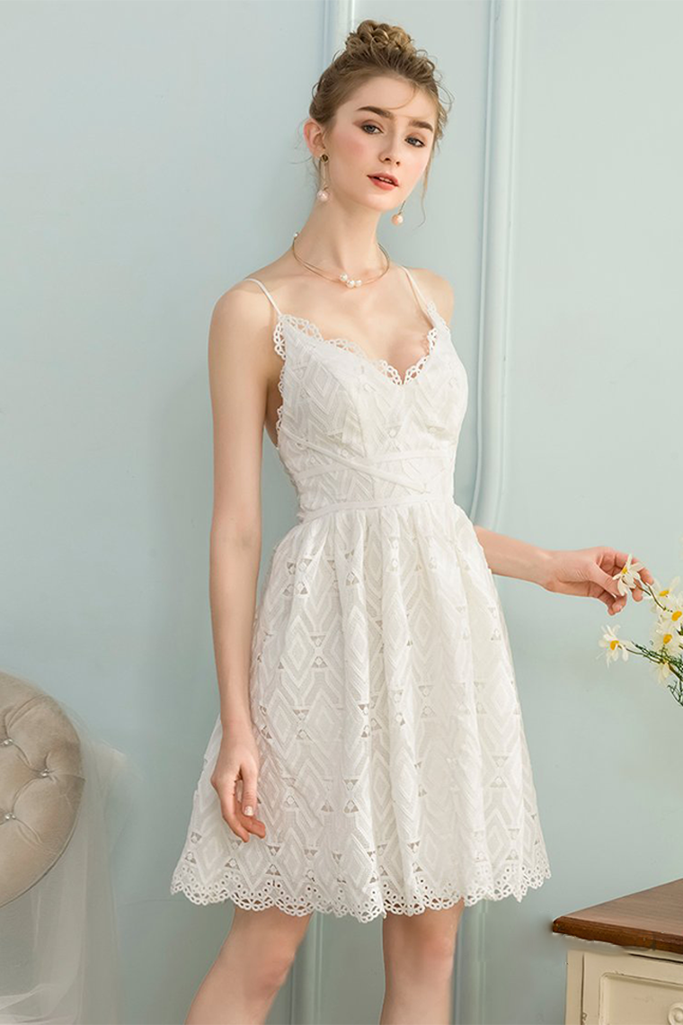 A-Line Lace Homecoming Dresses Anabelle V-Neck Sleeveless Short White