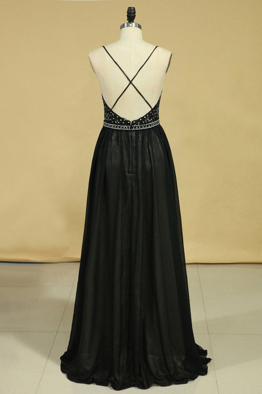 2024 Spaghetti Straps Open Back Prom Dresses Chiffon With Applique And Beads