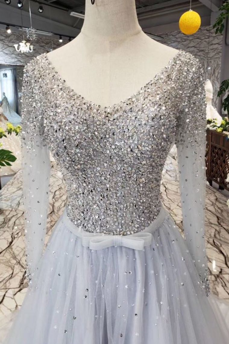 2024 Long Sleeves V Neck Prom Dresses Tulle A Line Sequins