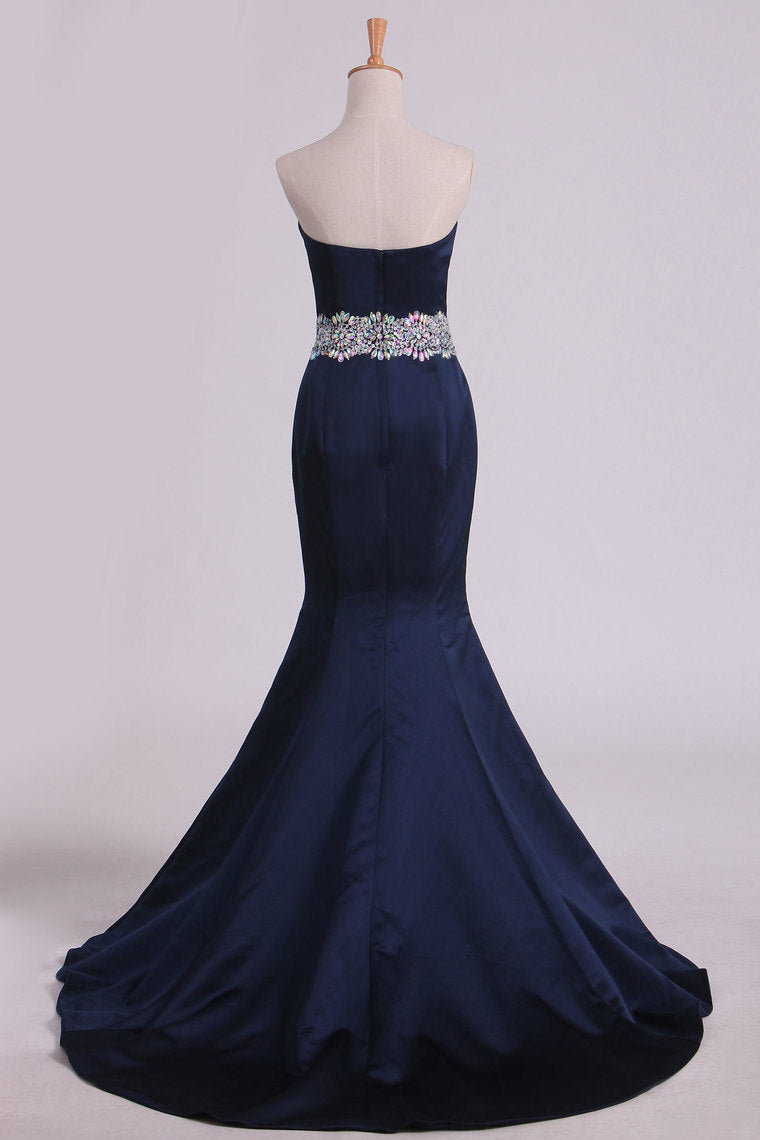 2024 Evening Dresses Sweetheart Mermaid Court Train Satin With Beads