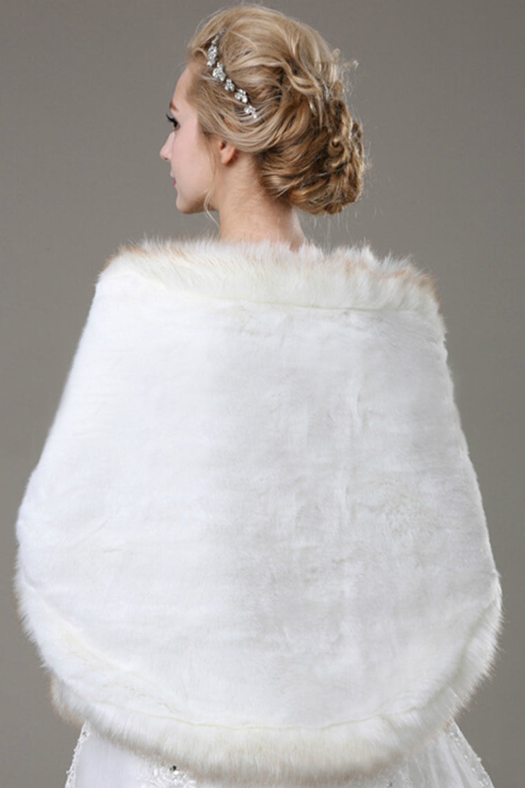 Graceful Faux Fur Wedding Wrap