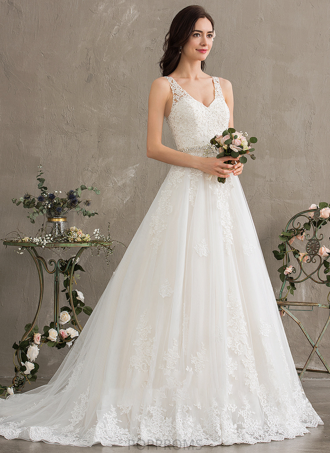 Wedding Train Dress Wedding Dresses With Ball-Gown/Princess V-neck Tulle Court Sequins Beading Charlie