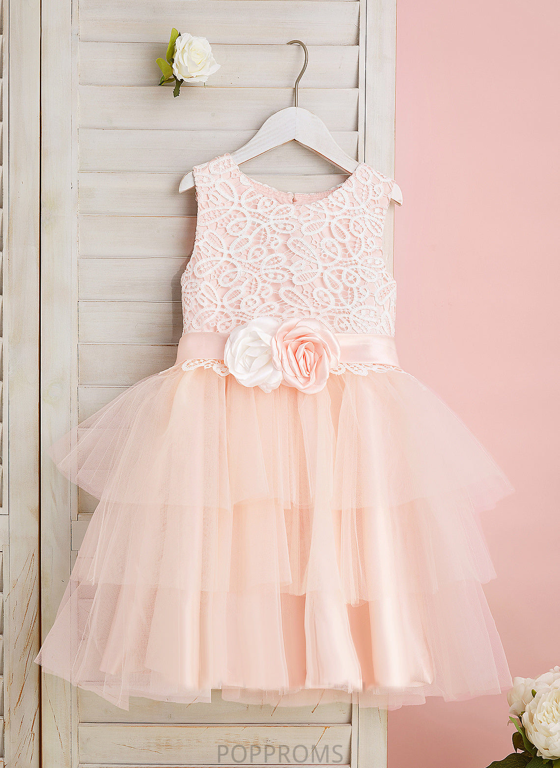 Sahna Scoop Hole Satin/Tulle Flower - Girl Dress Sleeveless Flower Girl Dresses With Ball-Gown/Princess Neck Lace/Flower(s)/Back Knee-length