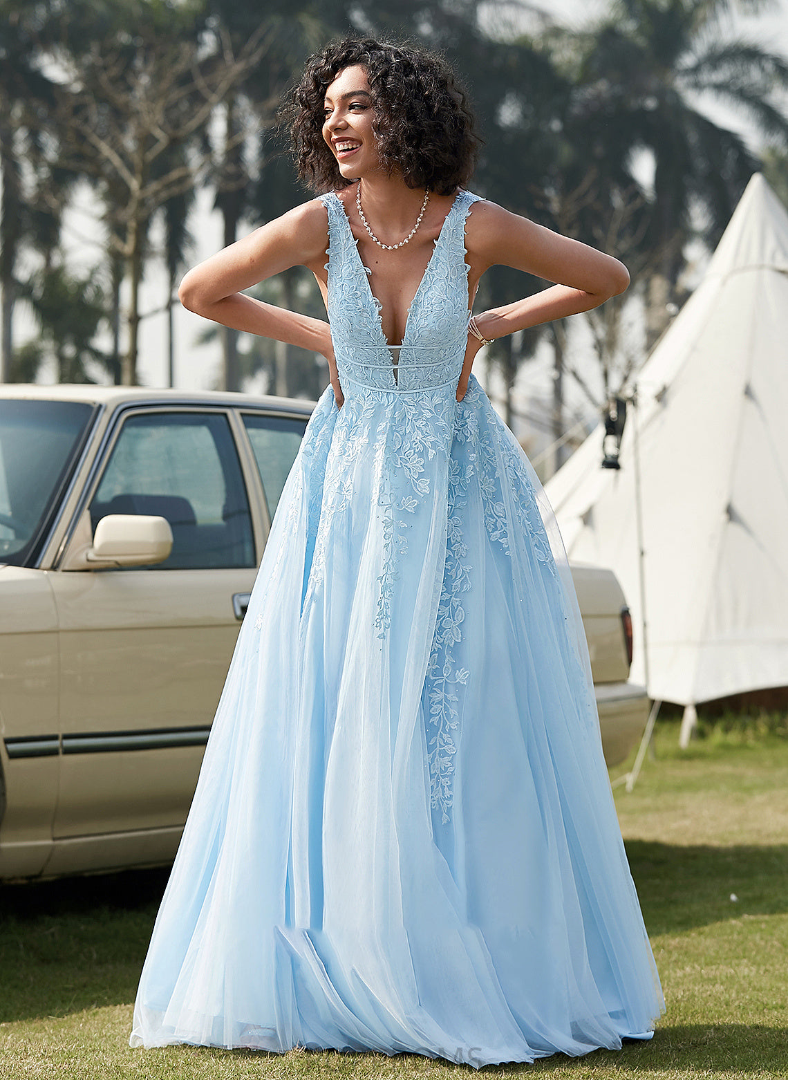 Lace Prom Dresses Sweep Train Kamari Beading Ball-Gown/Princess With V-neck Tulle