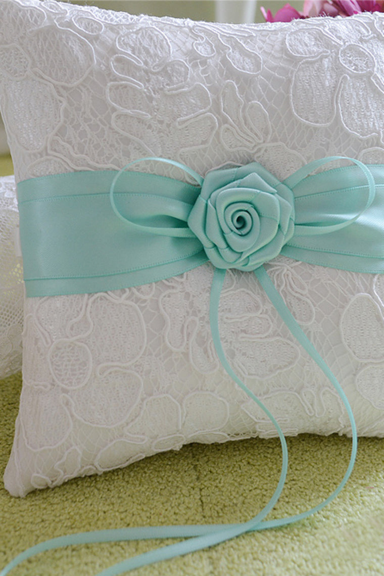 Elegant Ring Pillow In Lace With Flower