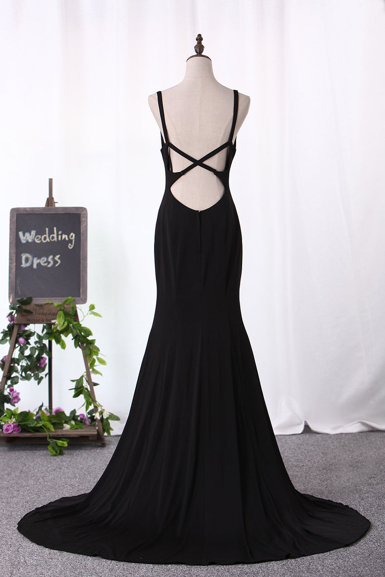 2024 Mermaid Evening Dresses Spaghetti Straps Open Back Spandex With Slit