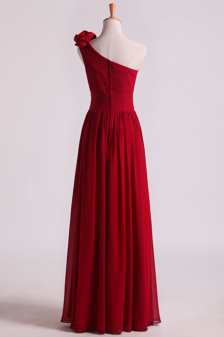 2024 One Shoulder Bridesmaid Dresses Chiffon With Handmade Flower Burgundy/Maroon